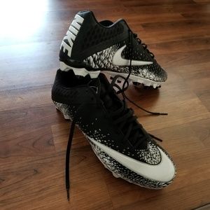 Brand New Low Nike Vapor Football Cleats